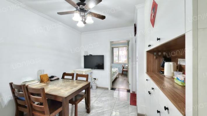 定淮门大街二手房实景图