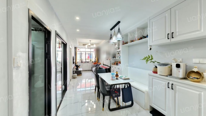 轮船宿舍二手房实景图