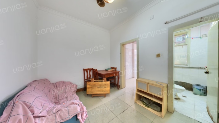 颖河路194号二手房实景图