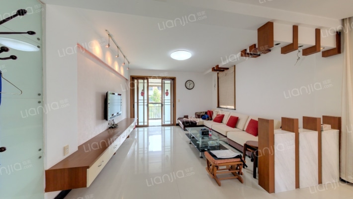 卧龙山水绿都二手房实景图