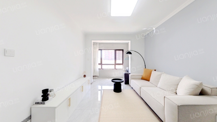 加州东部世界城枫丹名郡二手房实景图