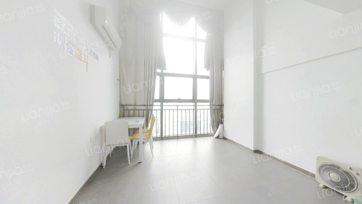 名流公馆二手房实景图