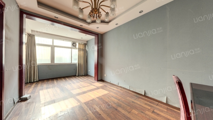 紫贞花园二手房实景图