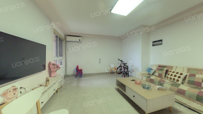 秀水华庭一期二手房实景图