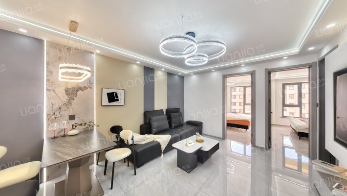 假日普罗旺斯南区二手房实景图