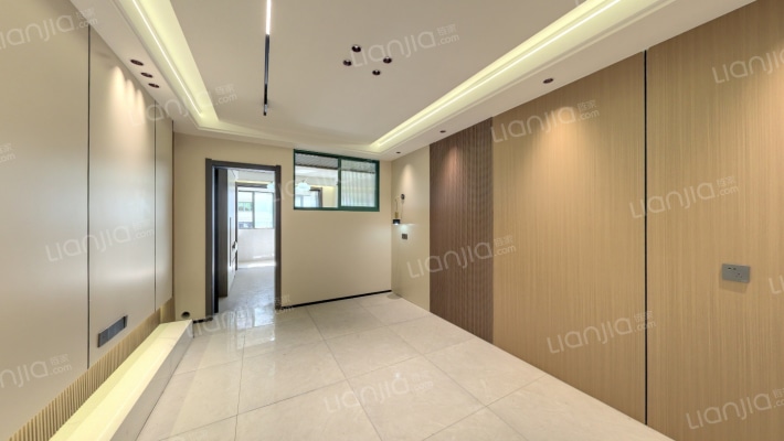 银色星座二手房实景图