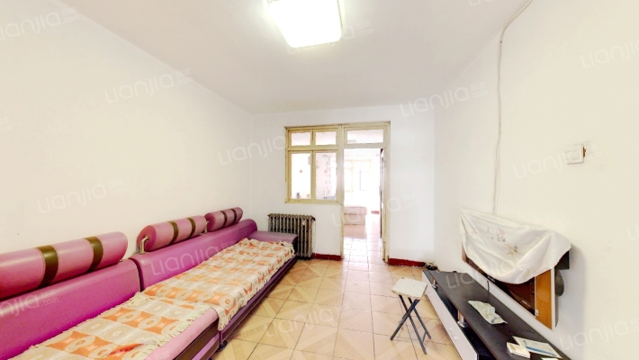 荣兴里二手房实景图