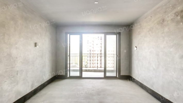 漓东新城二手房实景图