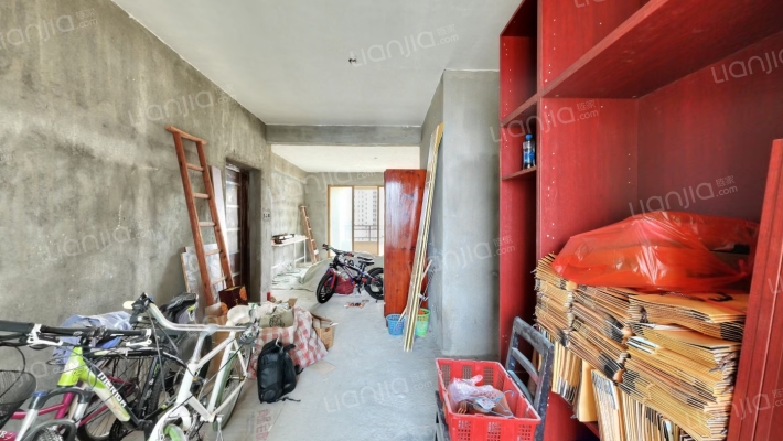 新建中心二手房实景图