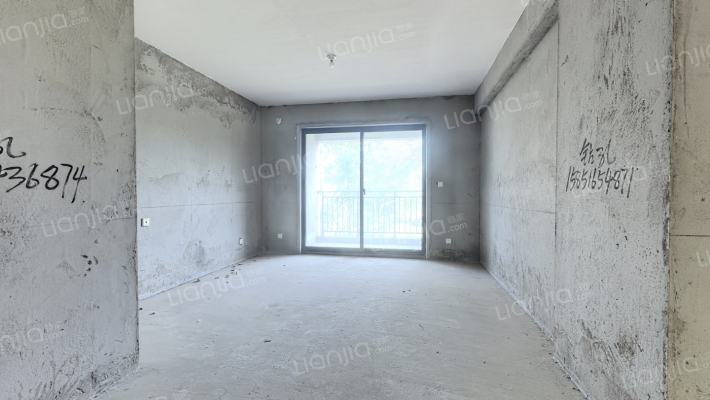 南港悦府二手房实景图