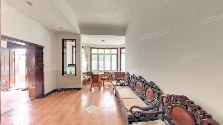 锦江花园二手房实景图