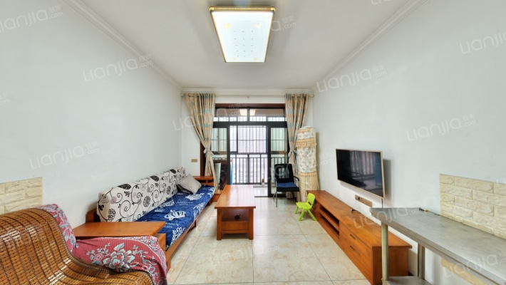 和泰家园350号二手房实景图