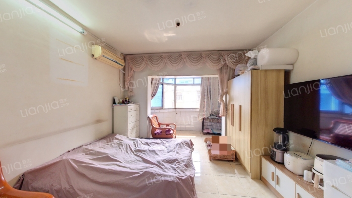 森林里二手房实景图