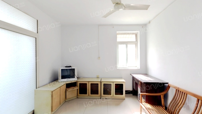 820家属院二手房实景图