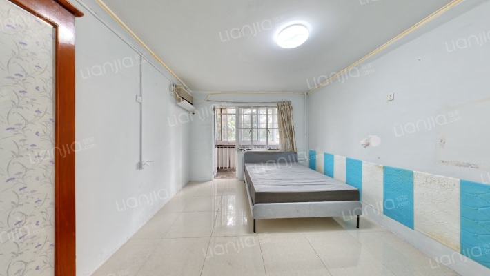 西绦胡同二手房实景图