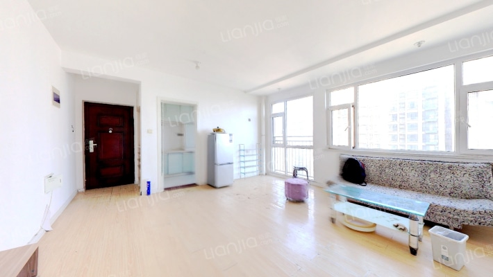 亚泰兰海公馆二手房实景图