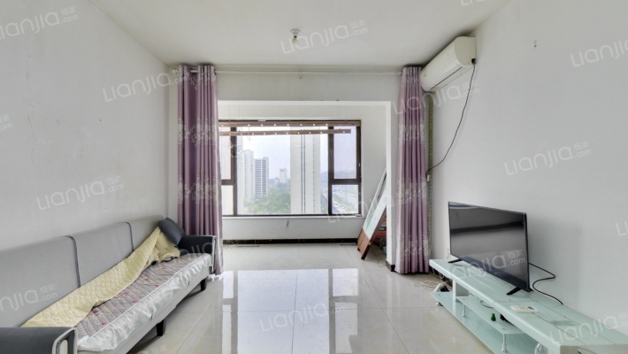 鸿坤精装一居室，满五年唯一税费少-客厅