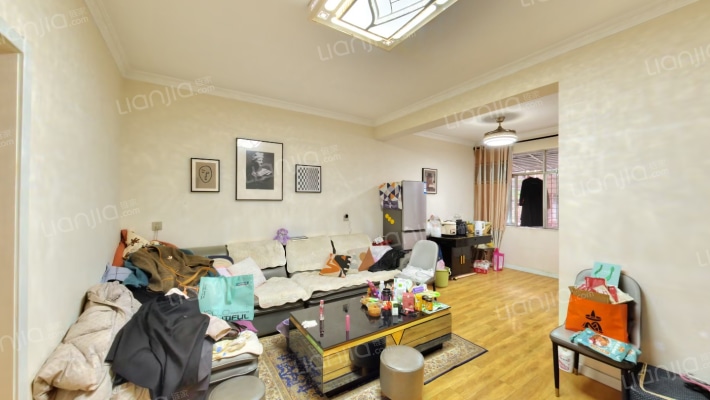 毛皮厂家属院二手房实景图