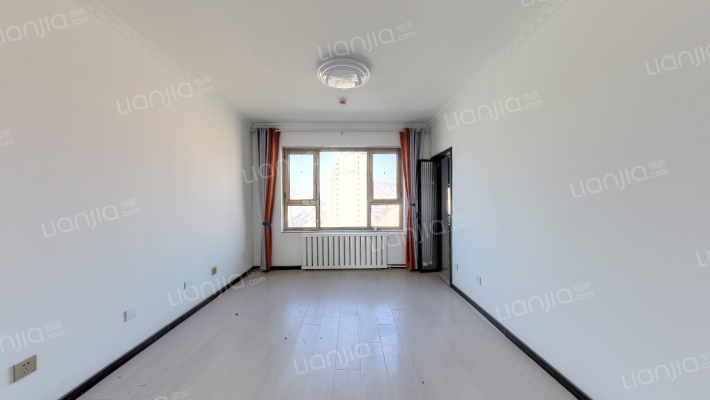 天昱凤凰城C区二手房实景图