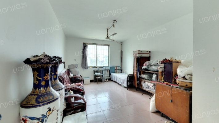 草滩中心小区二手房实景图