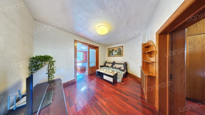 孛兰五金楼二手房实景图