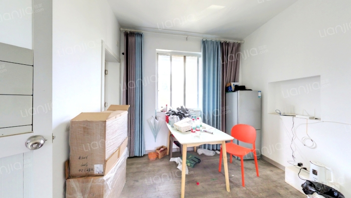 吉杨路271号二手房实景图