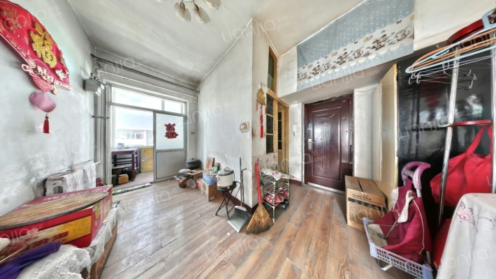 太钢102小区二手房实景图