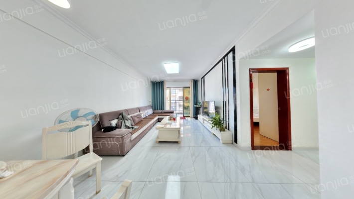 星运绿洲嘉园二手房实景图