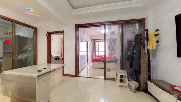 华泰财富广场二手房实景图