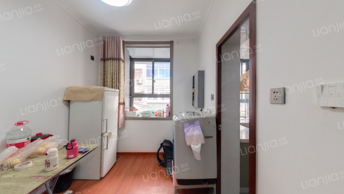 东郊二院家属院二手房实景图