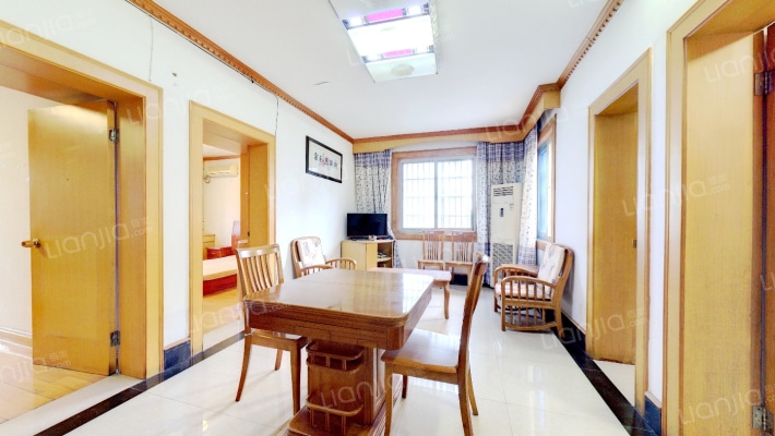 东方花园二手房实景图