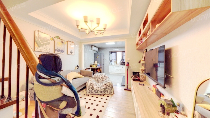 丽岛2046二手房实景图