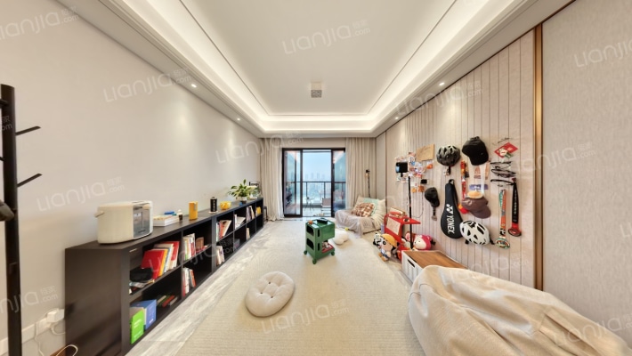 邦泰宽语二期二手房实景图