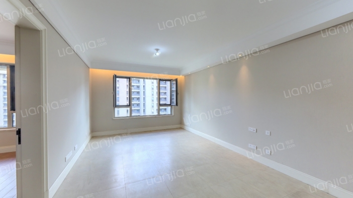 融创城一期二手房实景图