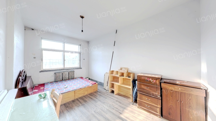 模具厂小区二手房实景图