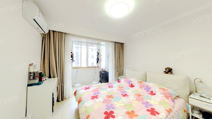 龙柏四村三小区二手房实景图