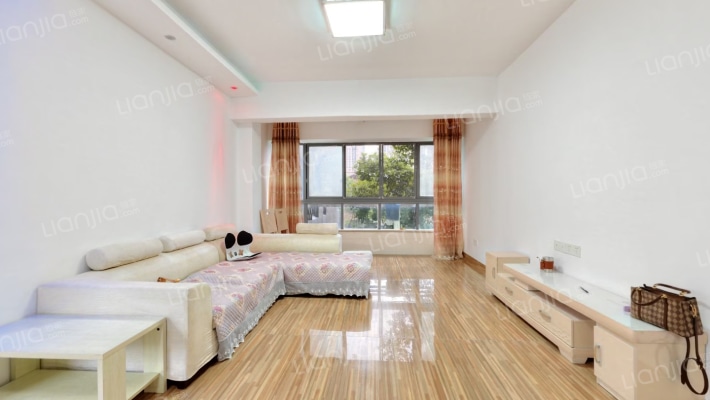 融科香山国际二手房实景图