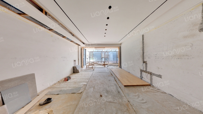 金凤凰温泉逸墅二手房实景图