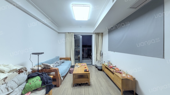 万科海映澜庭南区二手房实景图