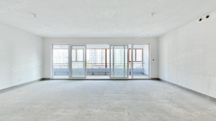 中洋金镶玉公寓二手房实景图