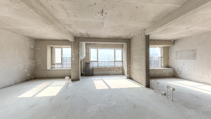 保利爱尚海二手房实景图