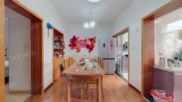 粮食局大院二手房实景图