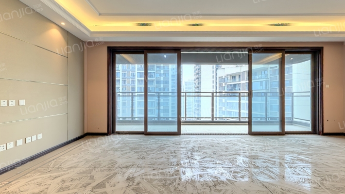 蓝光长岛国际五期二手房实景图