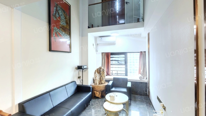 珈宝广场二手房实景图