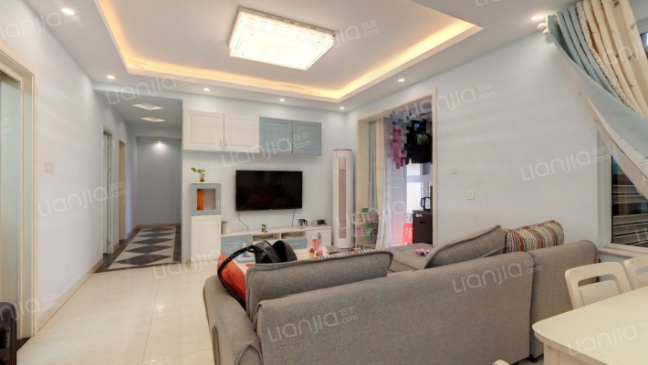 蓝光花满庭三期北区二手房实景图