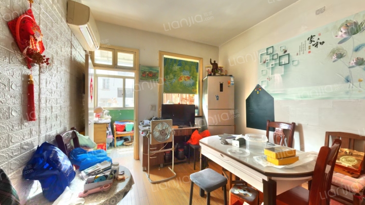 仙潭里二手房实景图