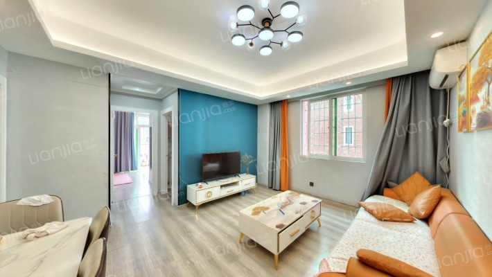 假日花园二手房实景图