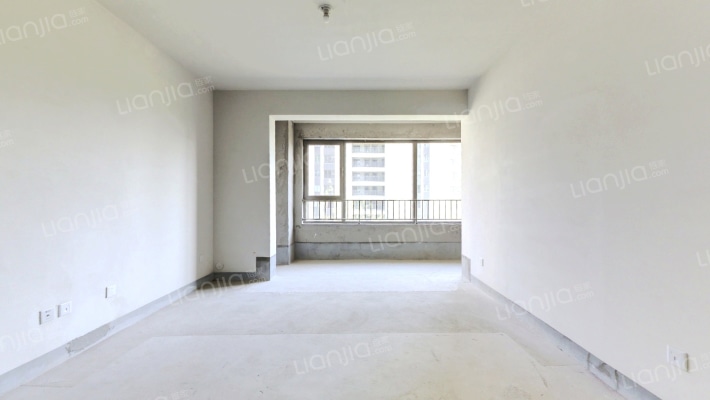 龙湖天越二手房实景图