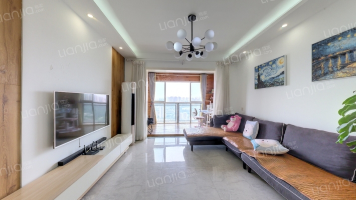 绿地翠谷勃朗廷岭上二手房实景图