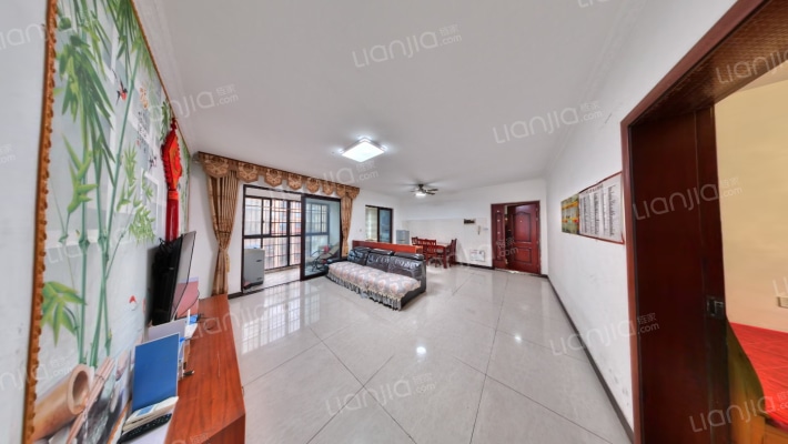 东方美地二手房实景图